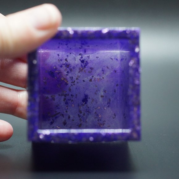 NWOT Purple Resin Container, Bath Accessory - Picture 6 of 11